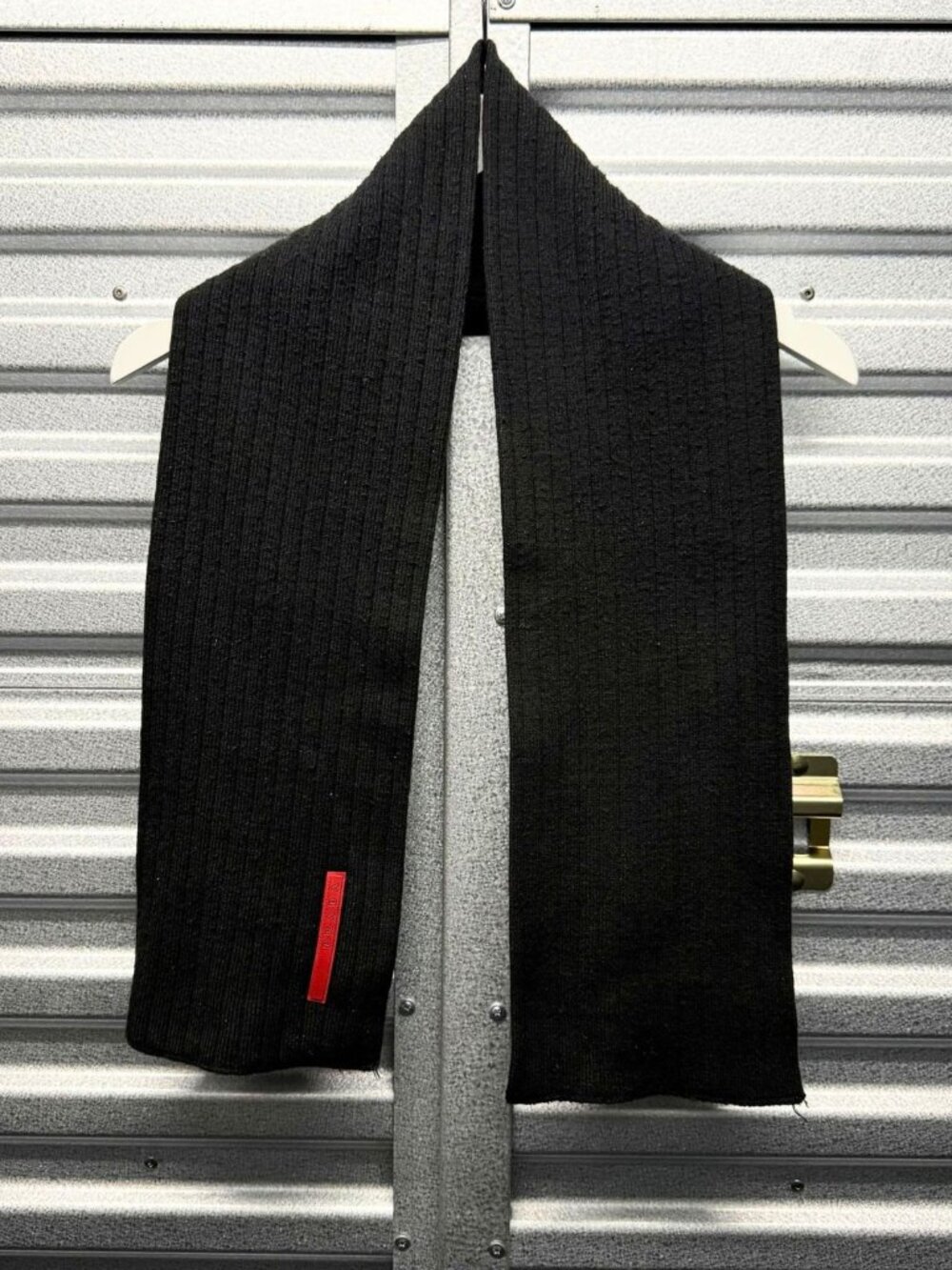 VINTAGE PRADA SPORT BLACK RIBBED WOOL RED LOGO TAB SCARF - Picture 2 of 3